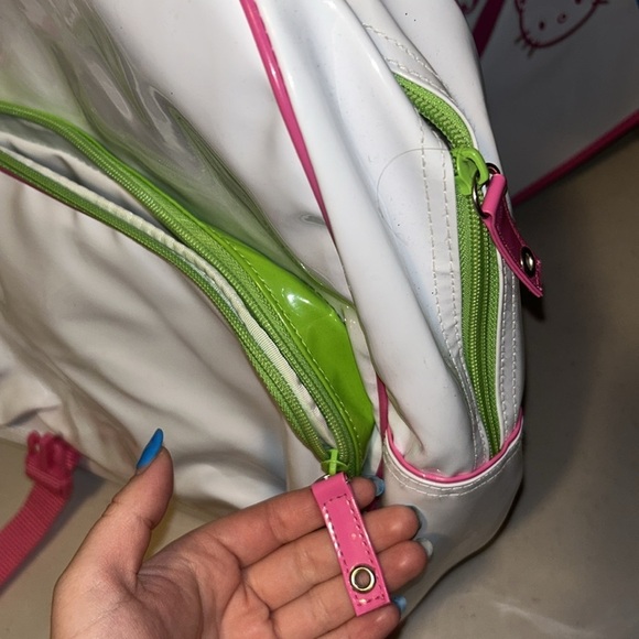 RARE PVC WHITE HELLO KITTY LARGE SPORTY BACKPACK LAS VEGAS - Picture 5 of 14